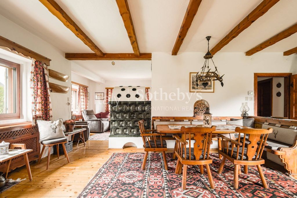 Property photo 3 of 13