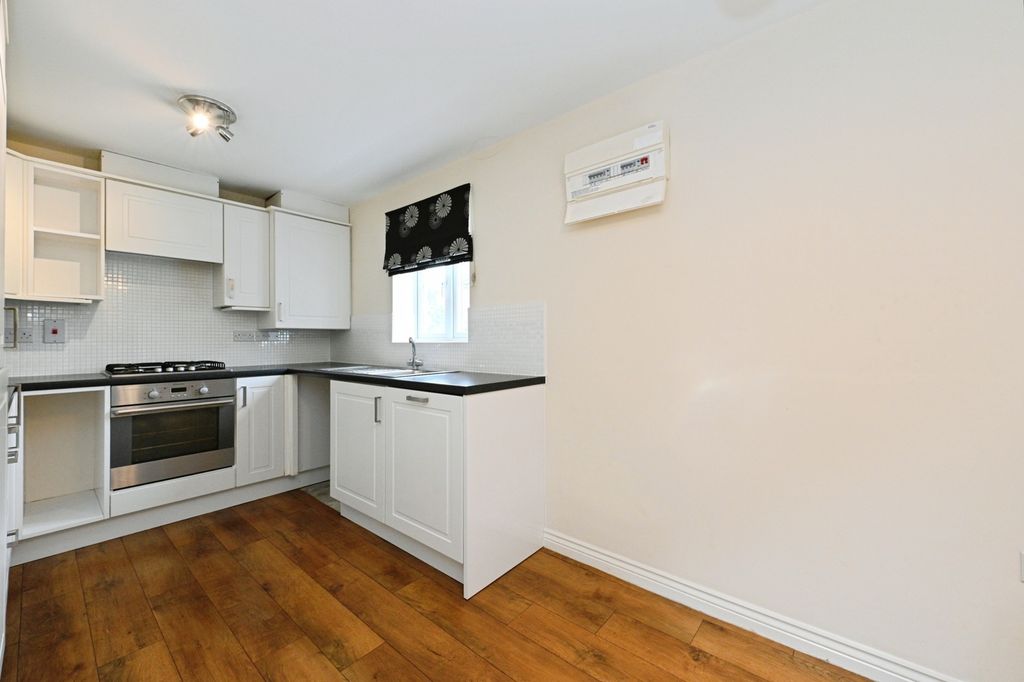 Property photo 3 of 17 Photo