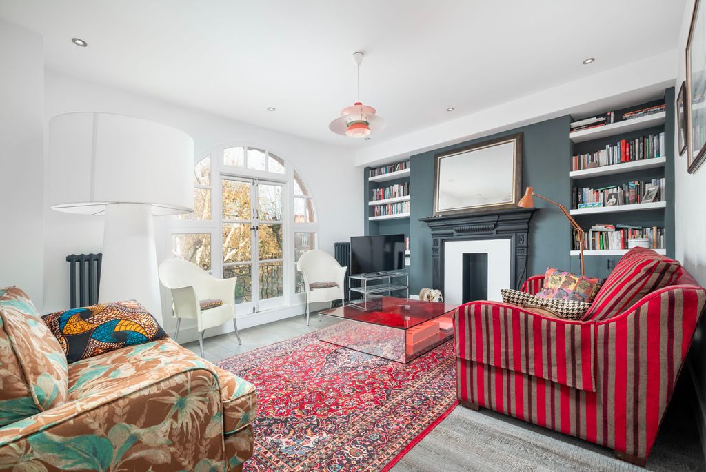 Property photo 2 of 20 Picture No. 36