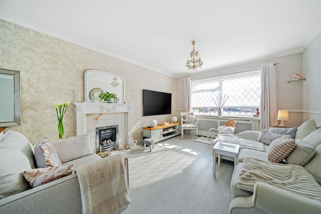 Property photo 2 of 16 Living Room