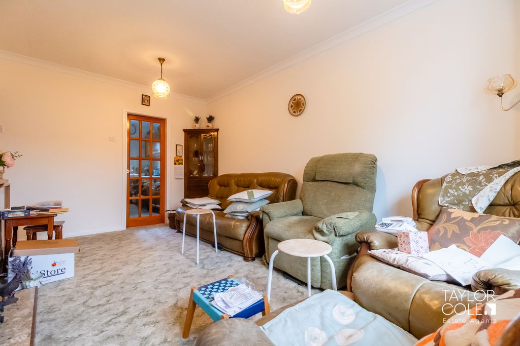 Property photo 3 of 13