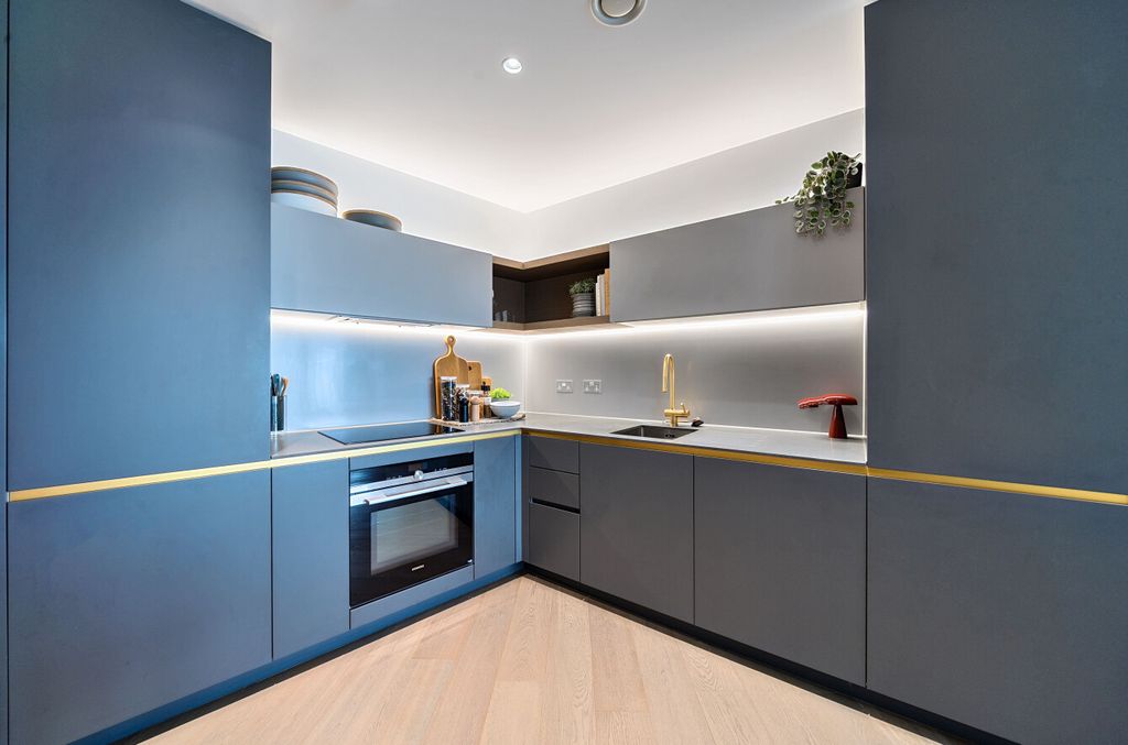 Property photo 3 of 13 Kitchen.Jpg