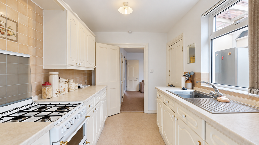 Property photo 2 of 19 Kitchen - Angle 2