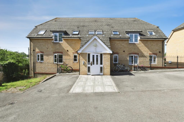 Property photo 1 of 8