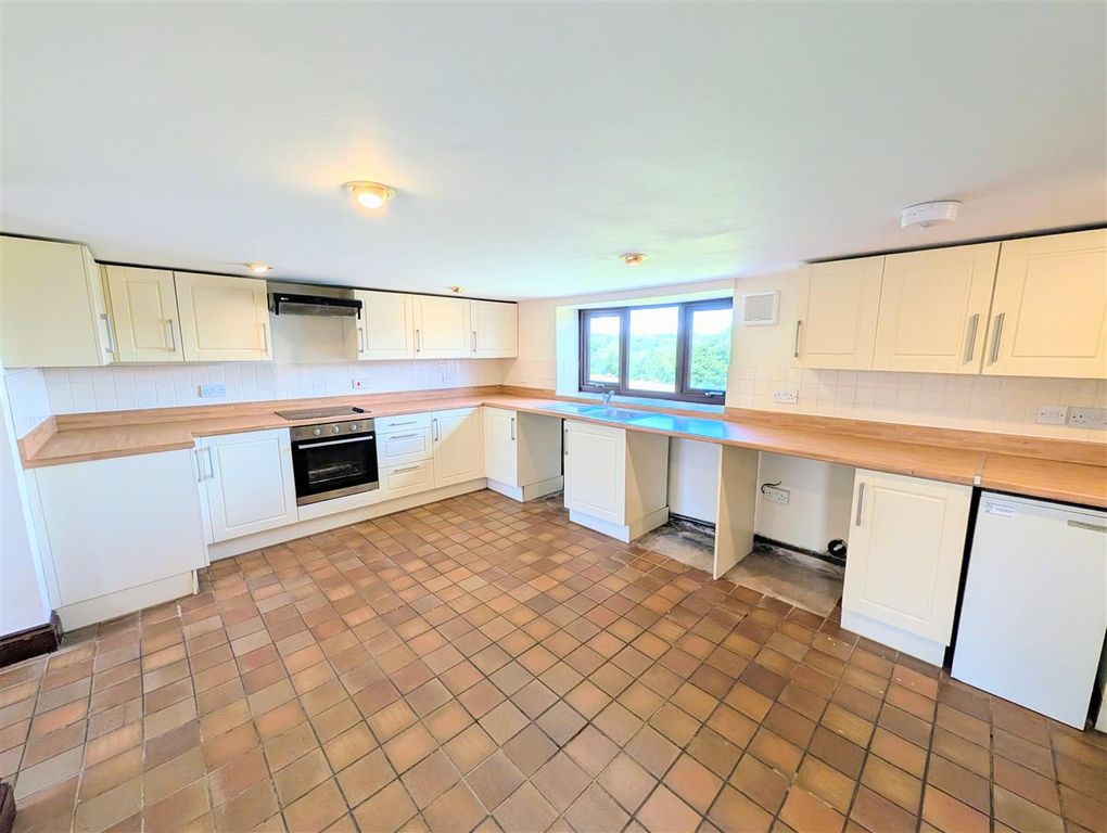 3 bed semi-detached house for salePontrilas, Hereford HR2 photo 5