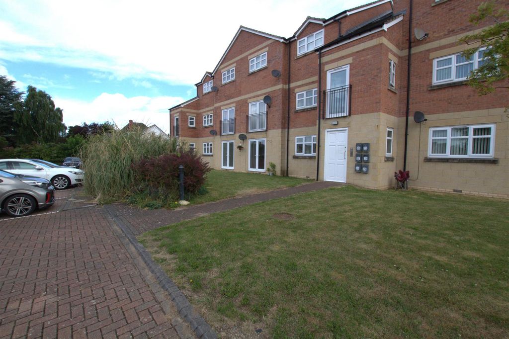 Property photo 1 of 6 External.Jpg