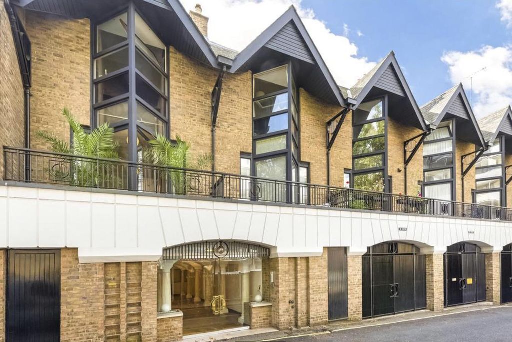 Property photo 3 of 4