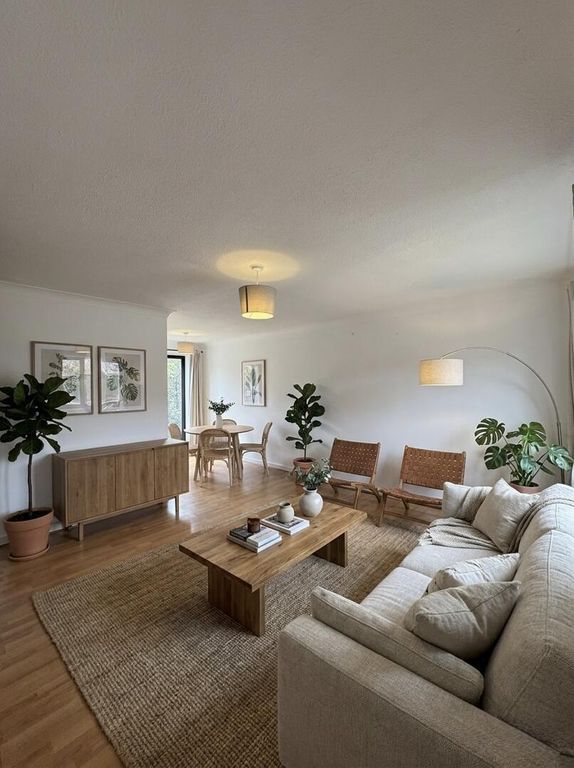 Property photo 3 of 10 Living Room