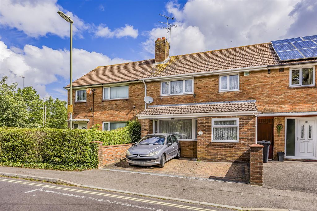 Property photo 1 of 22 20 Selborne Avenue, Leigh Park-Porticomarketing-O'