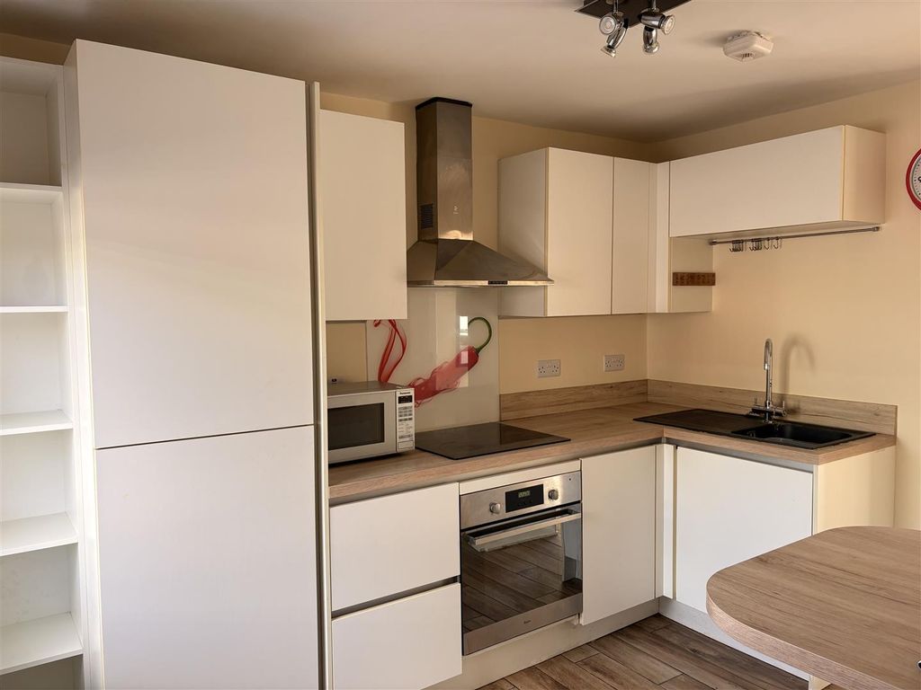 Property photo 3 of 9 Image00008.Jpeg