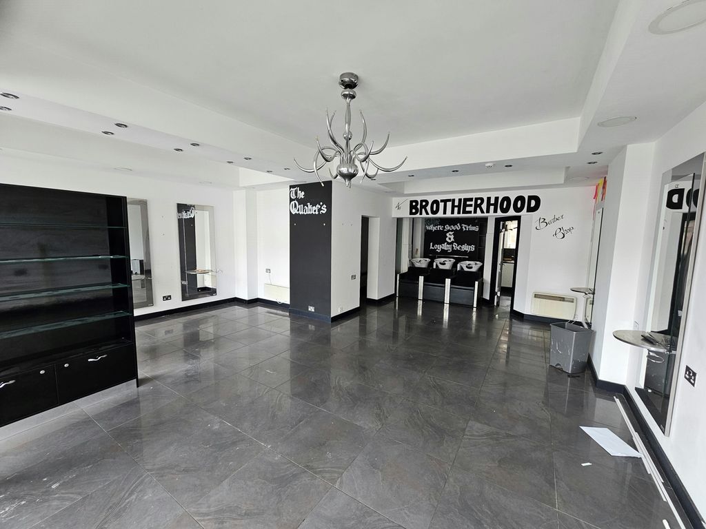 Property photo 2 of 3 Internal Shop 1Jpeg.Jpg