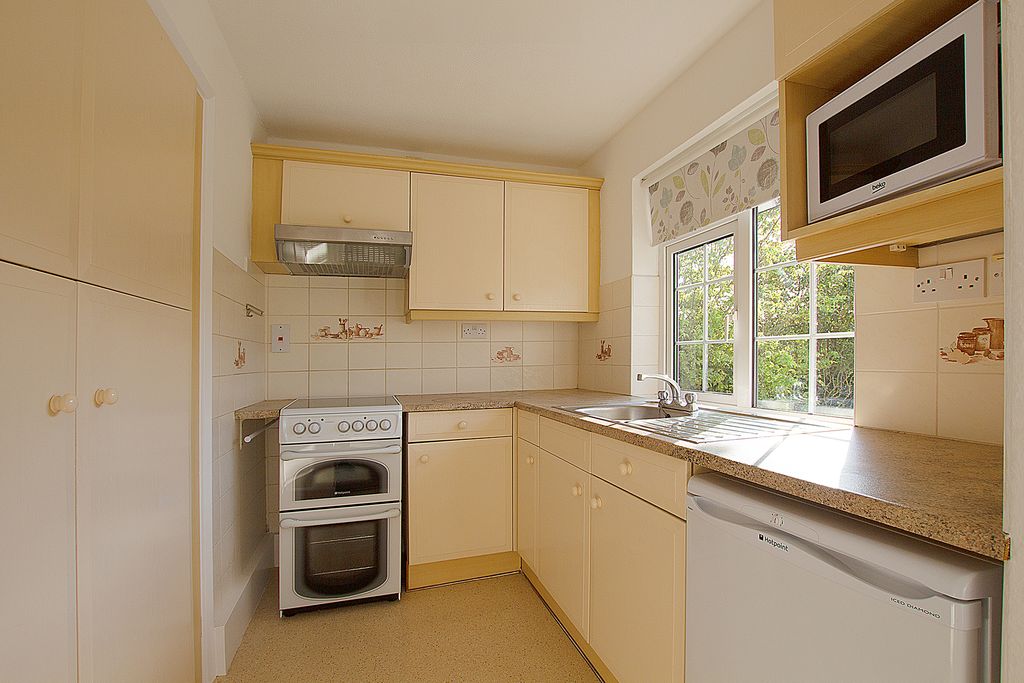 Property photo 3 of 8 Photo 2