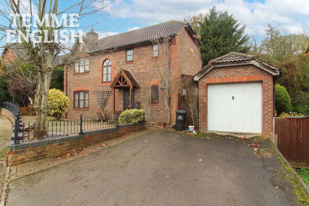 Property photo 1 of 21