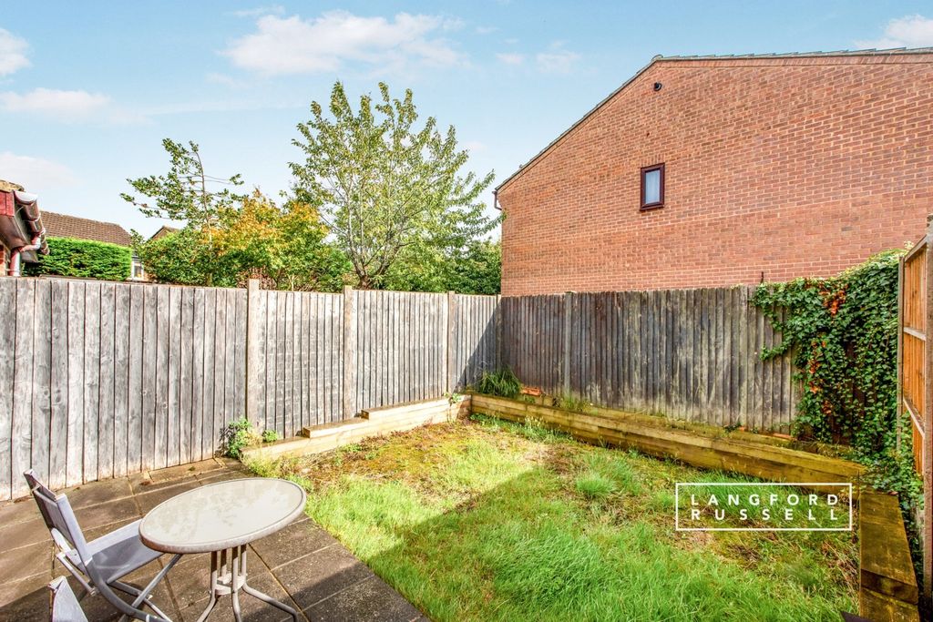 Property photo 2 of 10 Garden