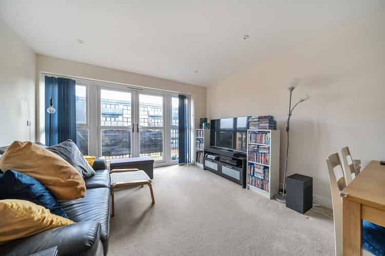 Property photo 3 of 17