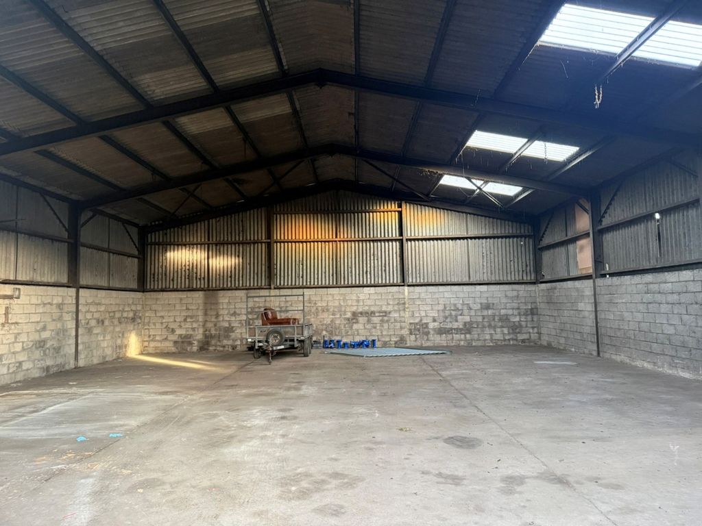 Property photo 3 of 9