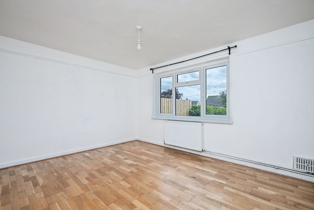 Property photo 3 of 18 Pbox-Img.Jpg