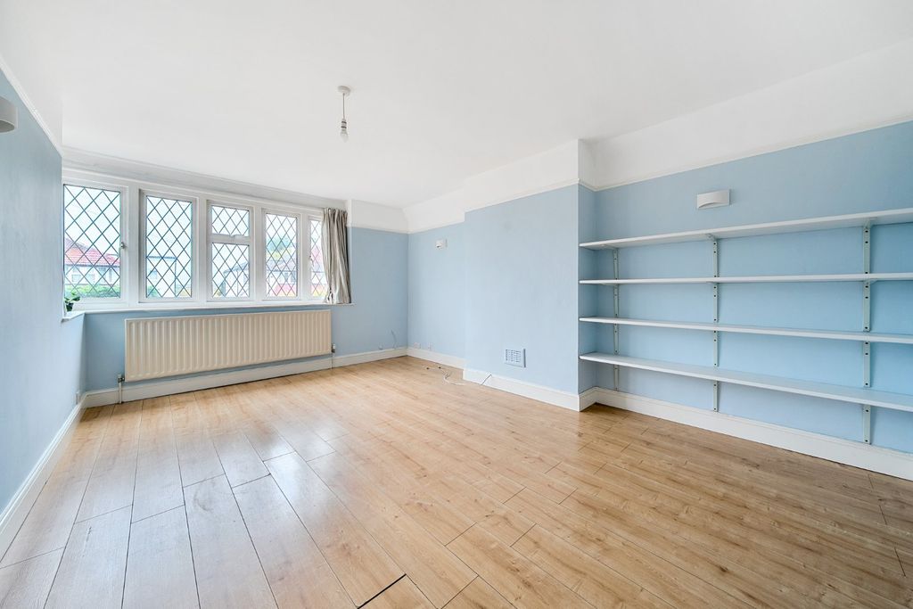 Property photo 2 of 14 Picture No. 13