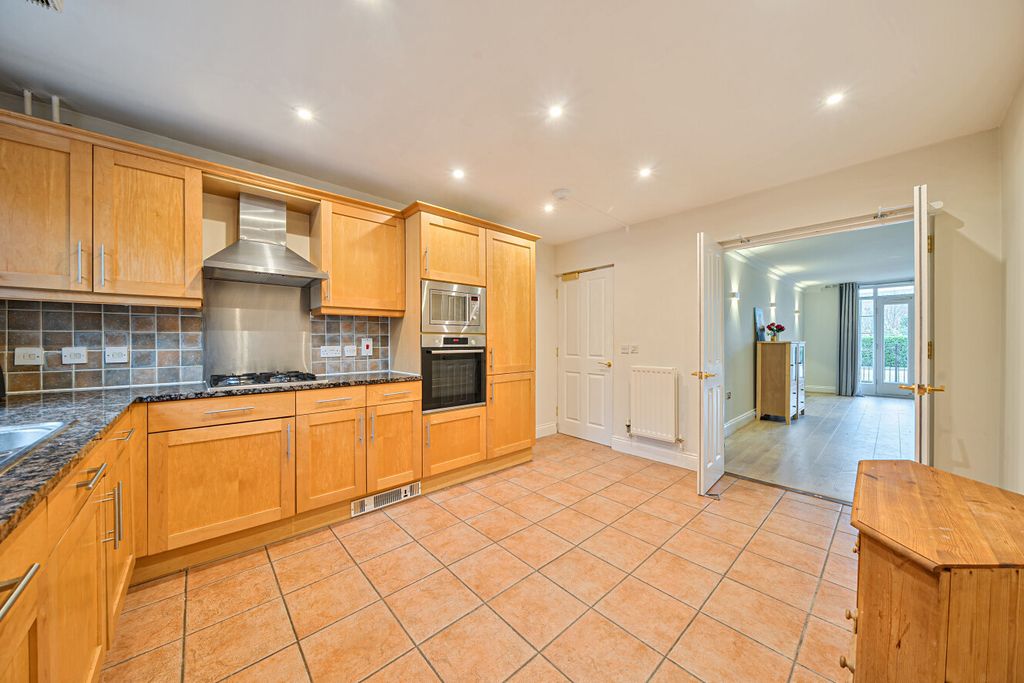 Property photo 3 of 32 1393608-35-6942B3...