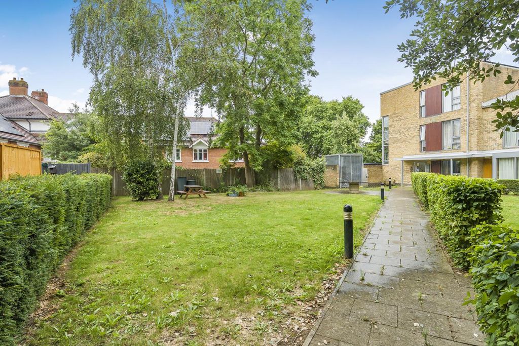 Property photo 2 of 16 Picture 2