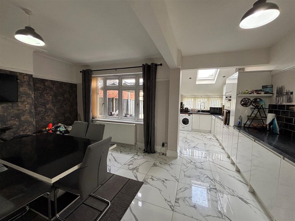 Property photo 2 of 22 3.Jpg