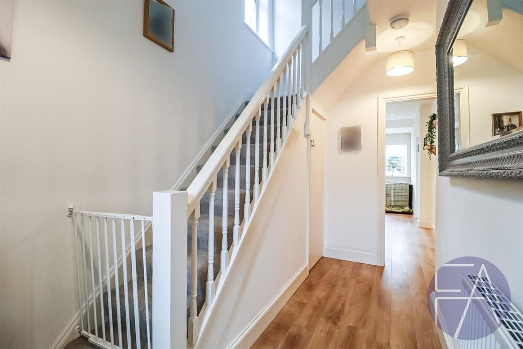 Property photo 2 of 35 4684923