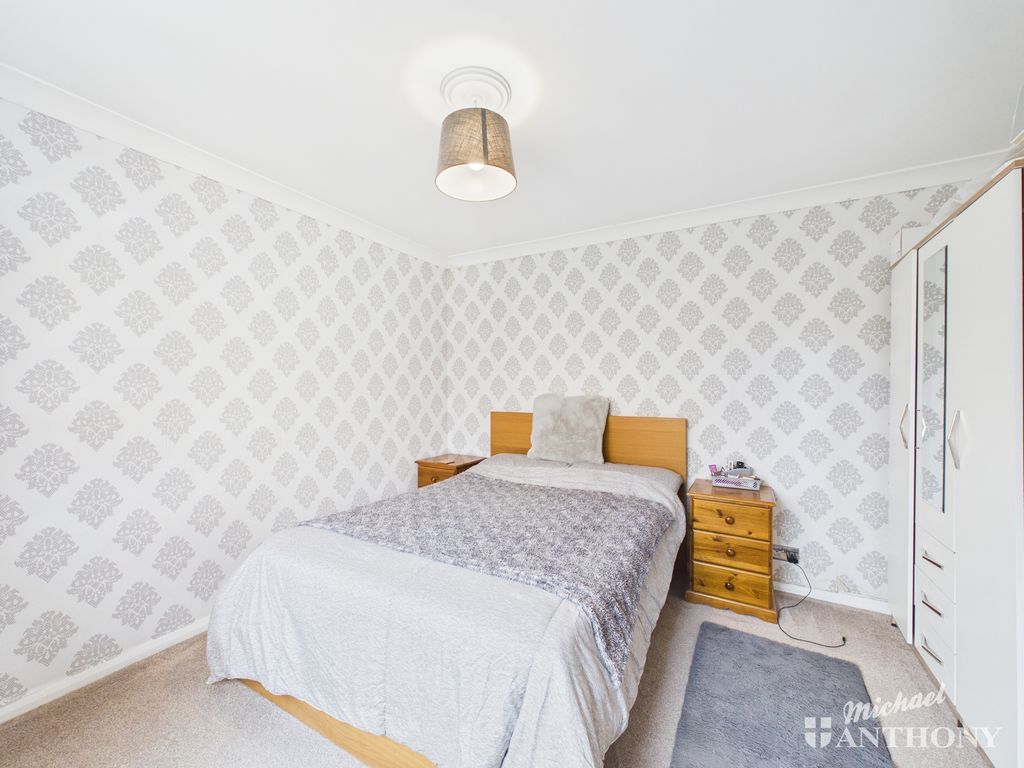 Property photo 2 of 12 Cam02773G0-Pr0403-Still003