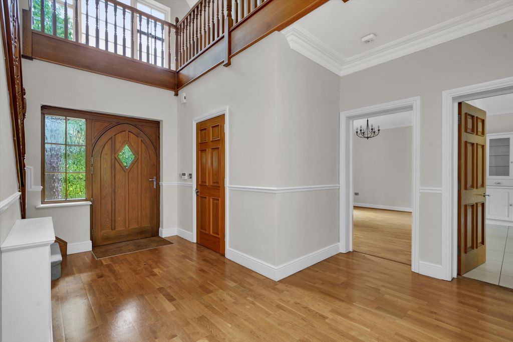 Property photo 3 of 12 Image