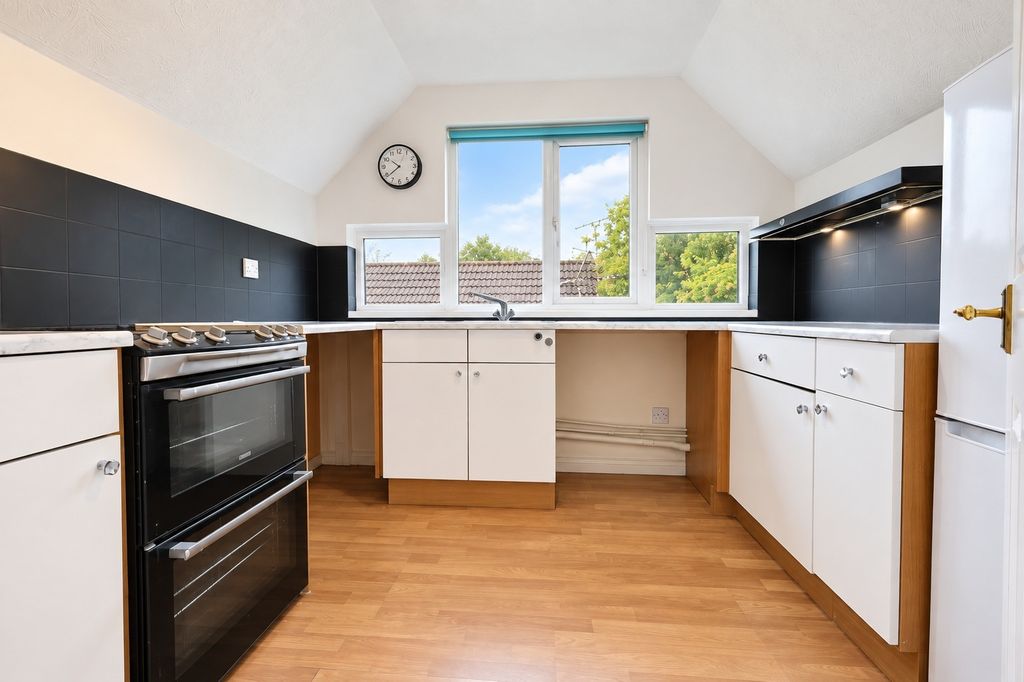 Property photo 3 of 7 5527635
