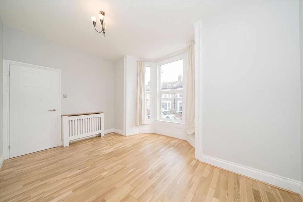 Property photo 2 of 5