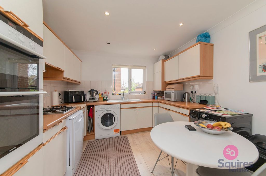 Property photo 3 of 19