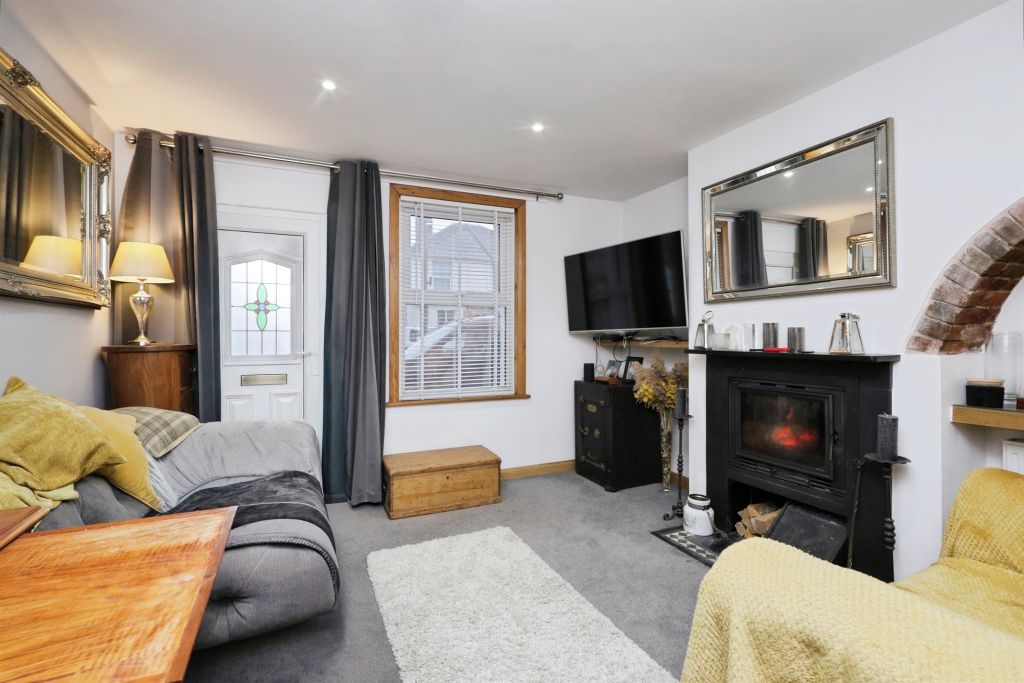 Property photo 2 of 16