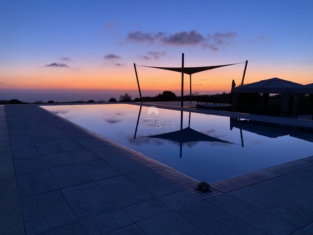 Property photo 3 of 78