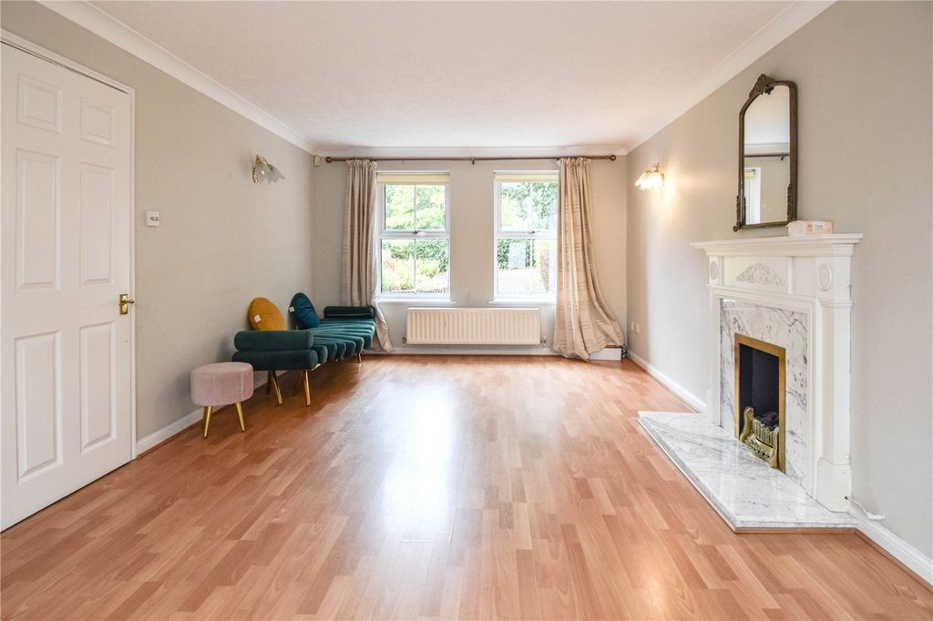 Property photo 3 of 19 Picture No. 38