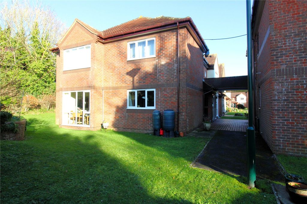 Property photo 1 of 15 Picture No. 06