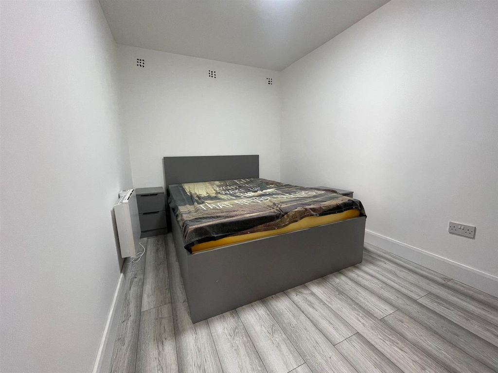 Property photo 3 of 4 879750E1-E962-4Fd6-Bc99-704c4A3E9920.Jpg