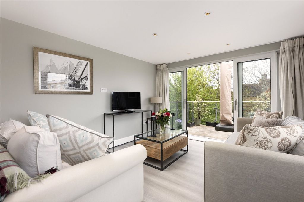 Property photo 1 of 8 Picture No. 06