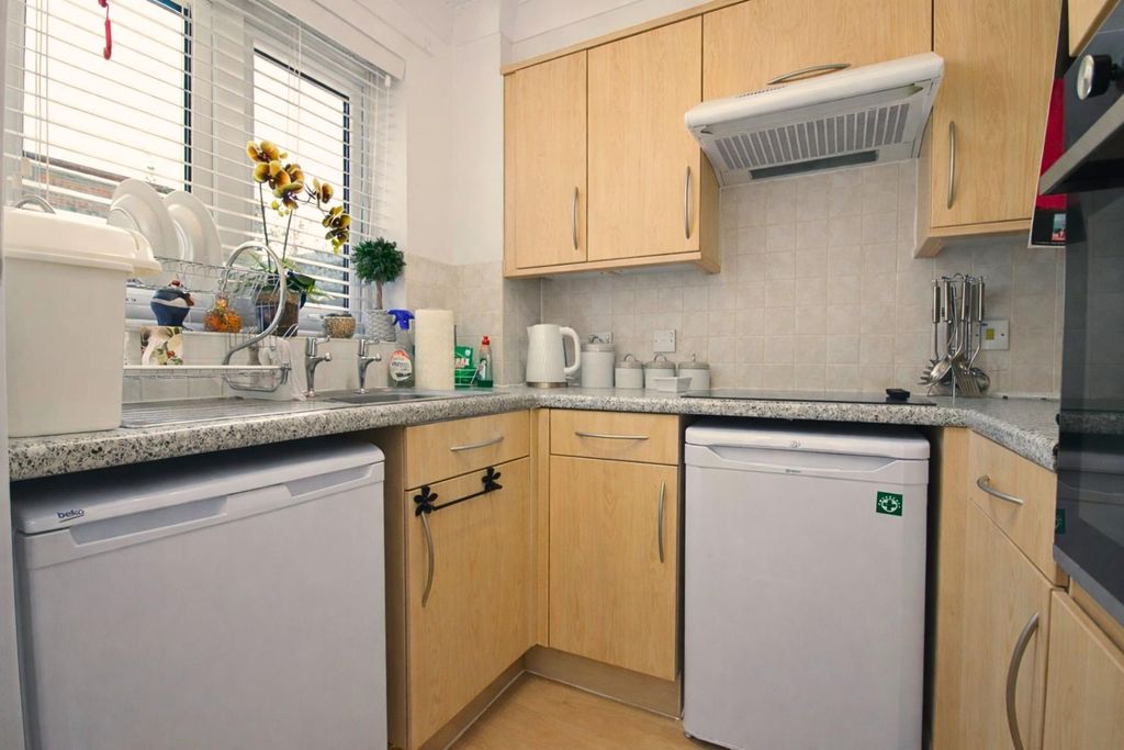 Property photo 3 of 12 Kitch (17).Jpg