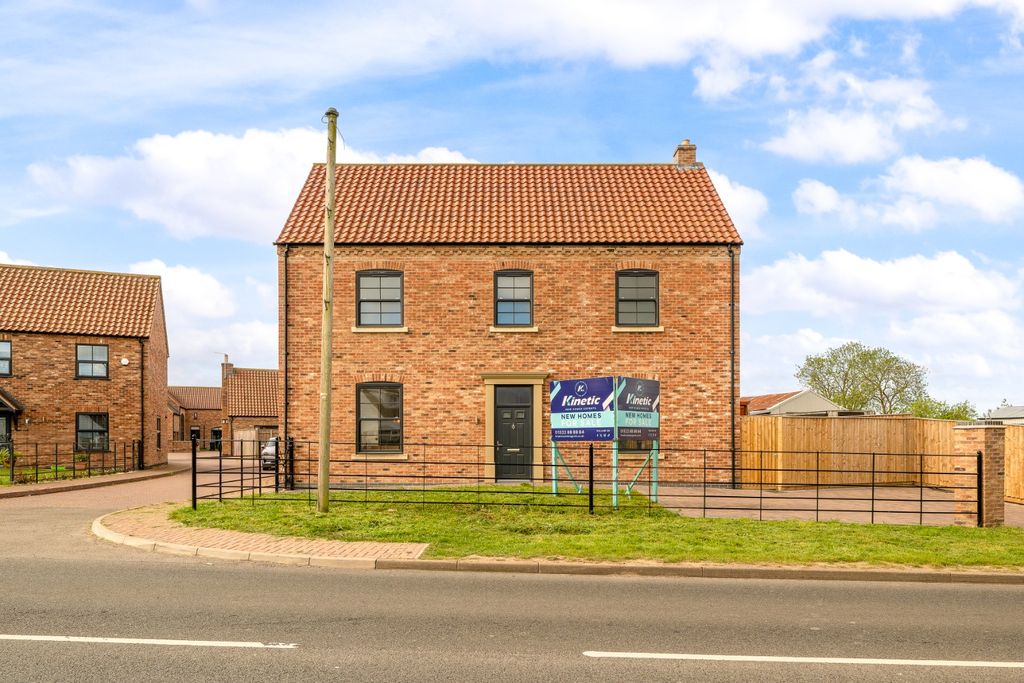 Property photo 1 of 26 5190940