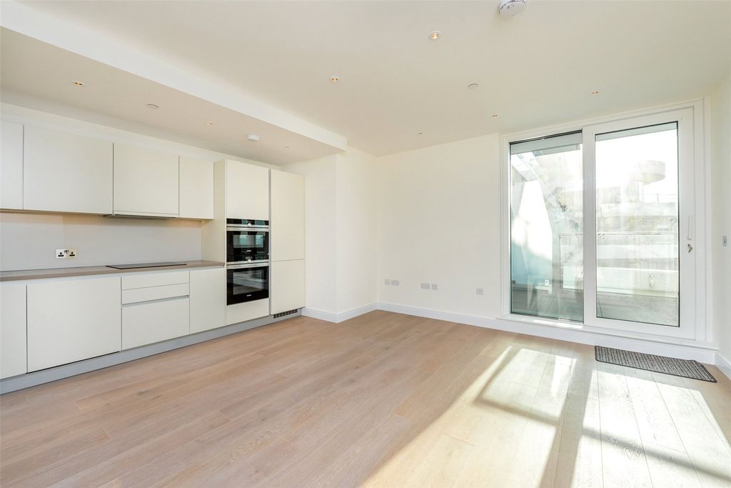 Property photo 1 of 17 Picture No. 24