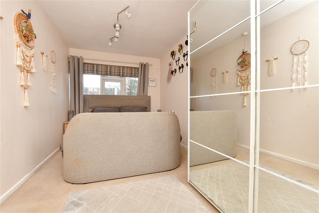 Property photo 3 of 10 Bedroom