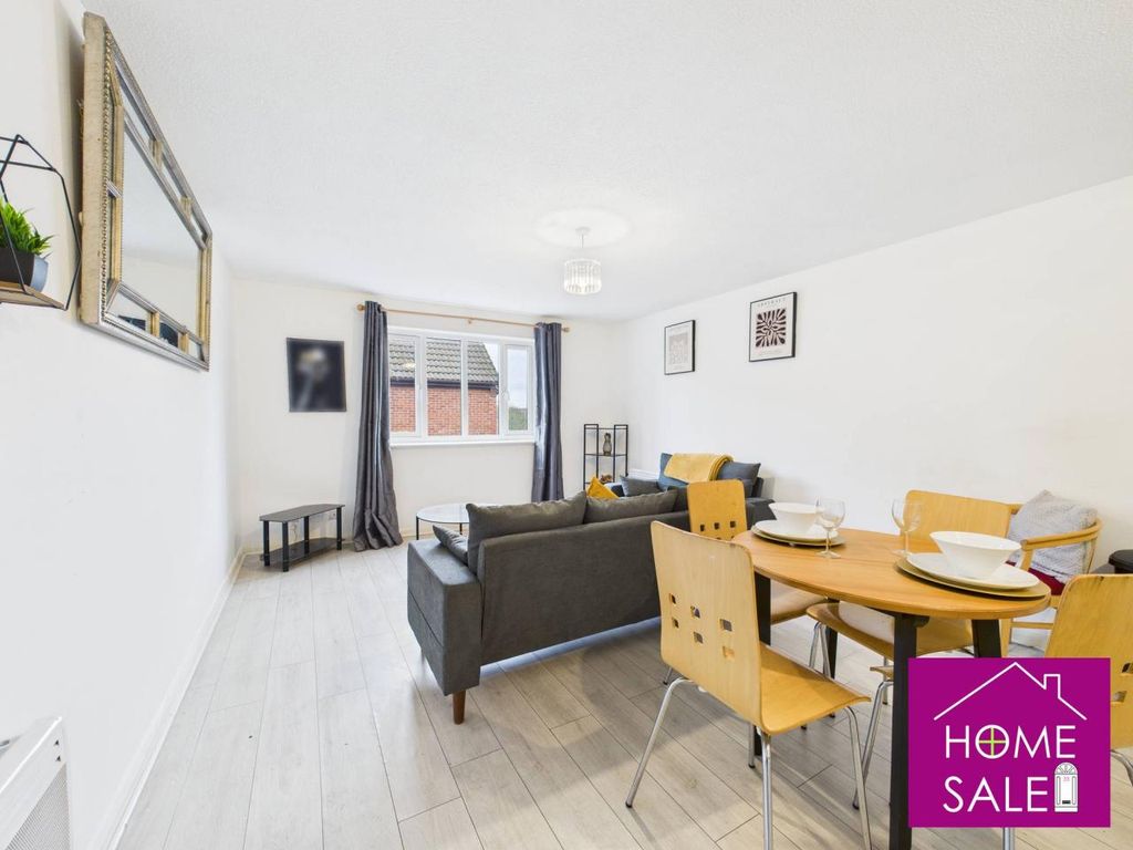 Property photo 3 of 11