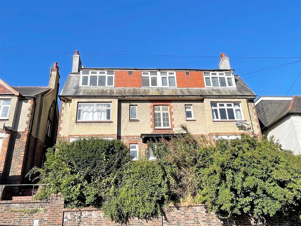 Property photo 1 of 8 91Sprmaina.Jpg