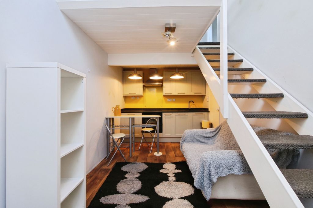 Property photo 2 of 15 Photo #2