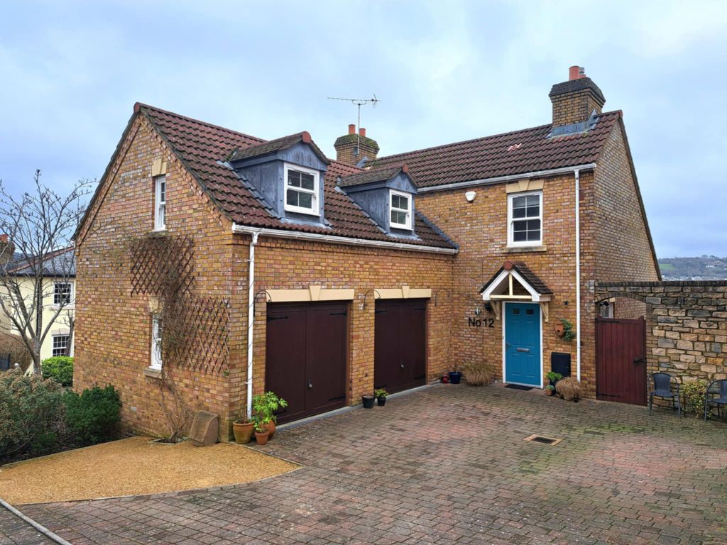 Property photo 1 of 49