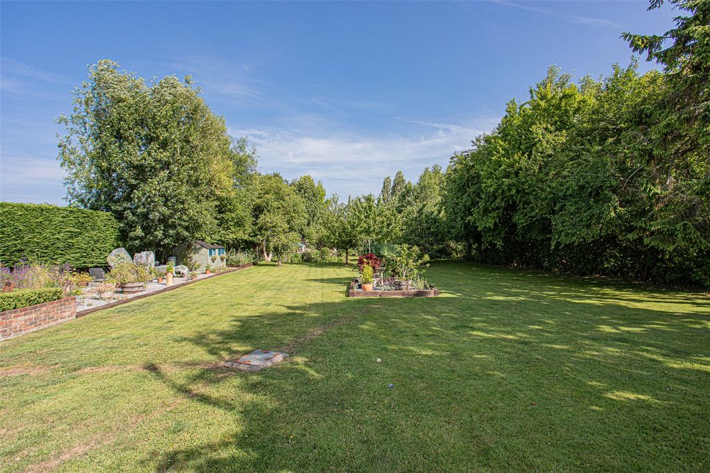 Property photo 3 of 33 Picture No. 04