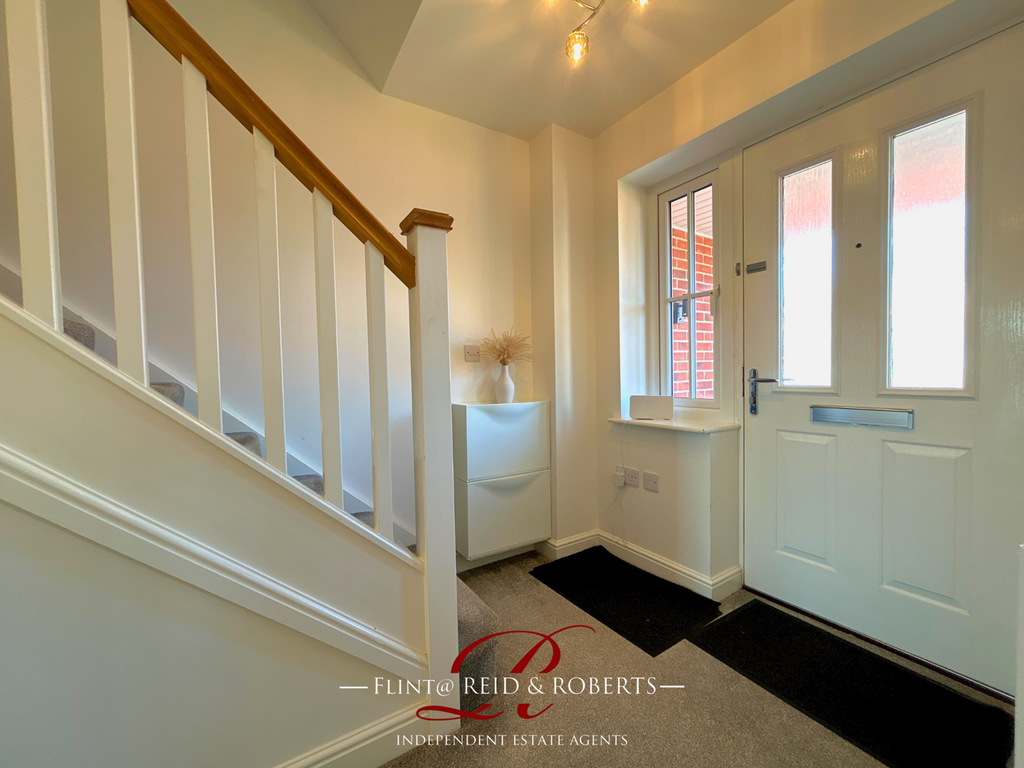 Property photo 2 of 31 Hallway