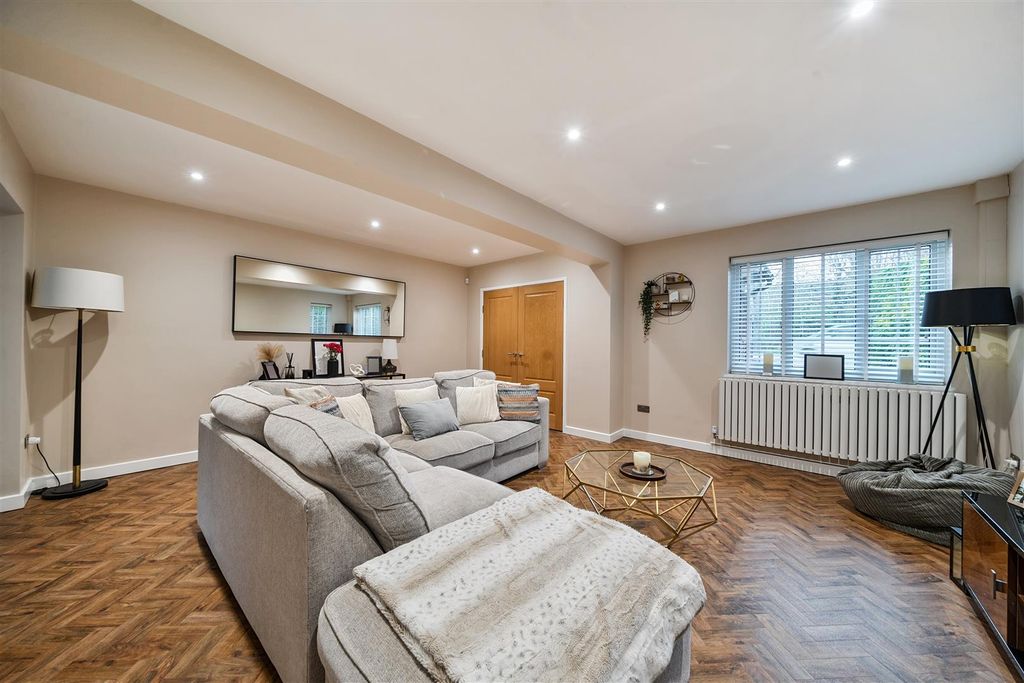 Additional image 8 of 6 bed detached house for saleOutwood Lane, Chipstead, Coulsdon CR5