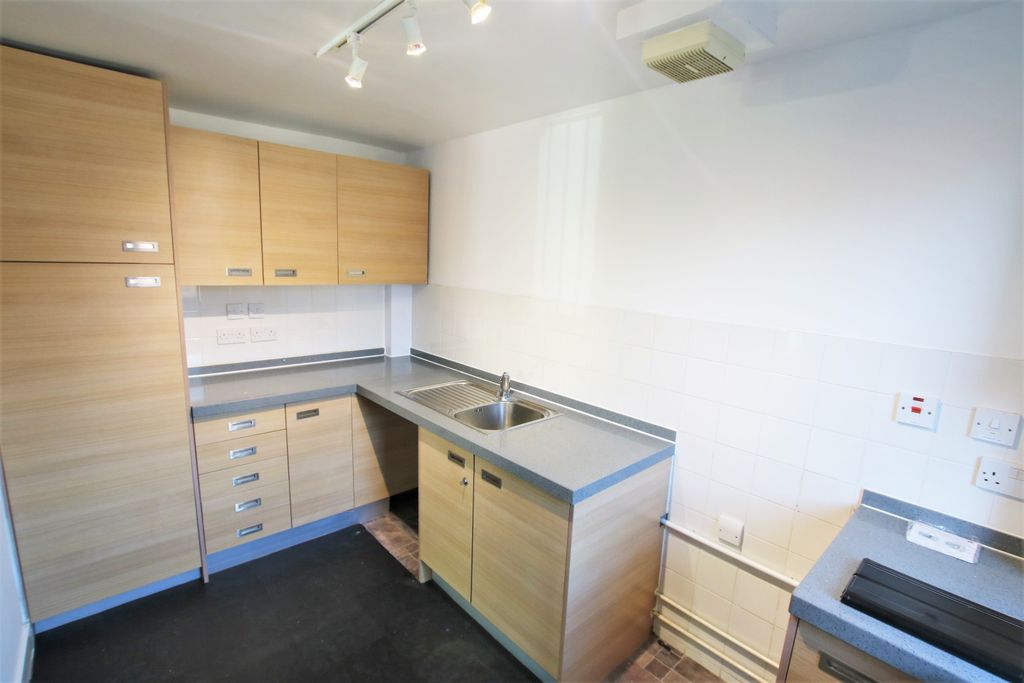 Property photo 3 of 9 Img_9874