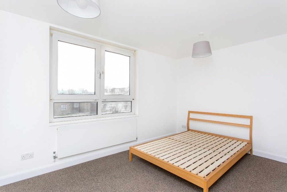 Property photo 3 of 8 Bedroom